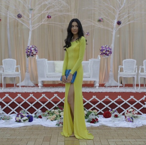 20 Foto transformasi Mikha Tambayong, dari imut hingga cantik jelita 20 Foto transformasi Mikha Tambayong, dari imut hingga cantik jelita