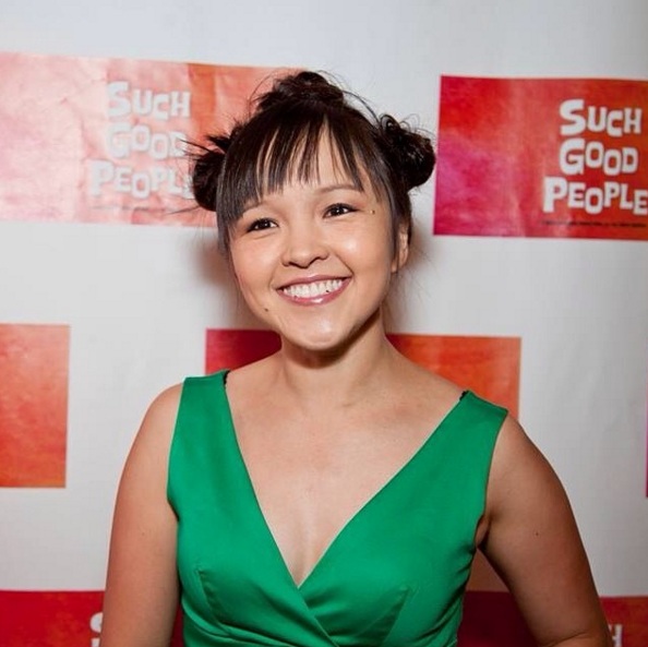 Tania Gunadi, artis Indonesia yang populer di televisi Amerika Serikat Tania Gunadi, artis Indonesia yang populer di televisi Amerika Serikat