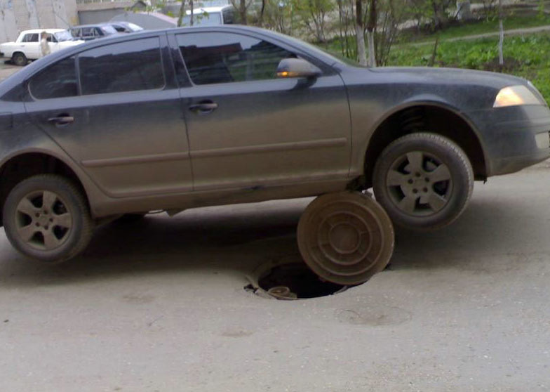 22 Momen kecelakaan yang nggak habis pikir, konyol tapi ngeri...