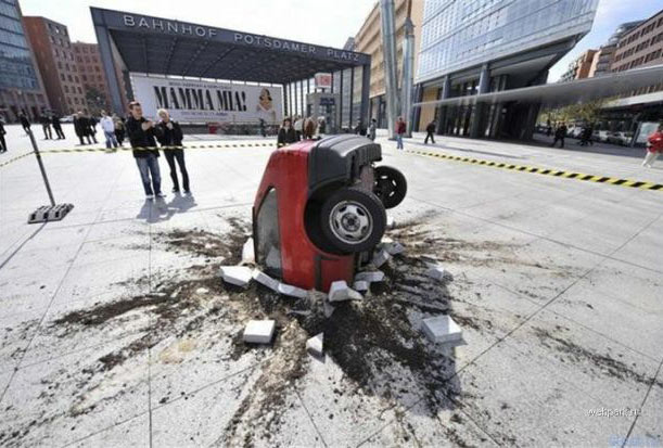 22 Momen kecelakaan yang nggak habis pikir, konyol tapi ngeri...