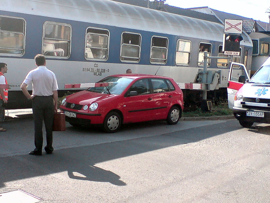 22 Momen kecelakaan yang nggak habis pikir, konyol tapi ngeri...