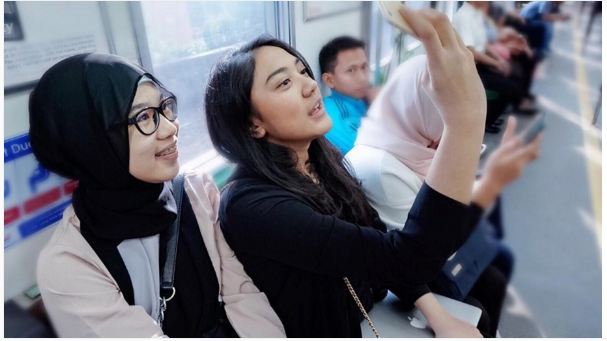 Nggak cuma cantik, putri 'CT' ini juga sukses bikin usaha sendiri