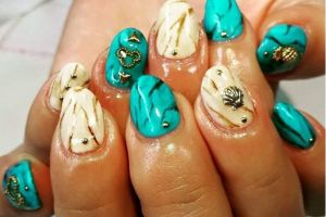 10 Stones nail ini bikin kukumu berkilau bak marmer, unik ladies!