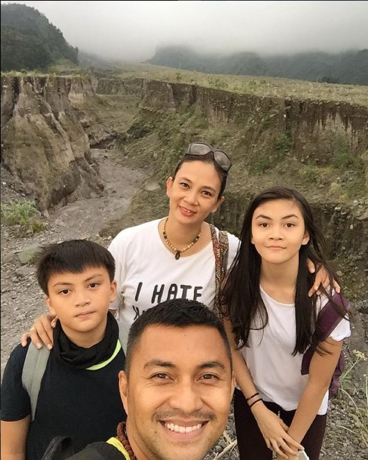 Sassi Asmara, putri Anjasmara yang cantik mewarisi wajah ibunya, aww! 