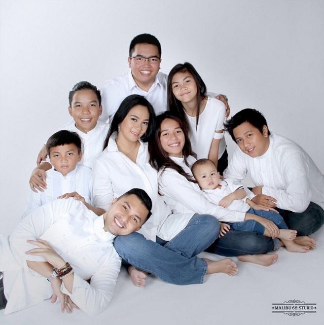 Sassi Asmara, putri Anjasmara yang cantik mewarisi wajah ibunya, aww! 