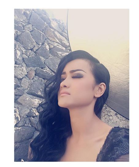 Penampilan terbaru Jupe makin glamor dengan rambut pendek