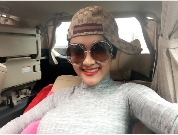 Penampilan terbaru Jupe makin glamor dengan rambut pendek