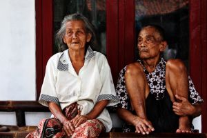 Sabarnya nenek ini, meski puluhan tahun mendapat perlakuan buruk 