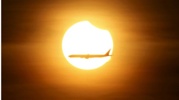 Foto-foto menakjubkannya fenonema gerhana matahari total