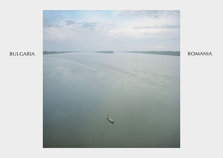 35 Foto perbatasan negara di Eropa, damai dan keren abis! 