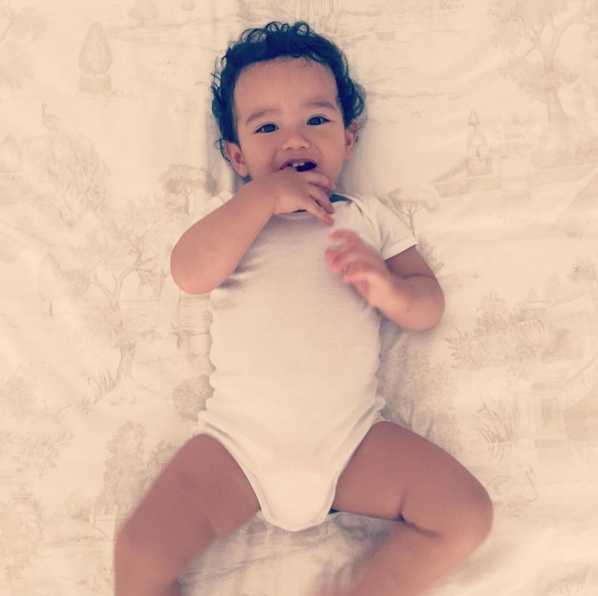 18 Foto lucu dan menggemaskannya River Albar, anak Fachri Albar-Renata 18 Foto lucu dan menggemaskannya River Albar, anak Fachri Albar-Renata