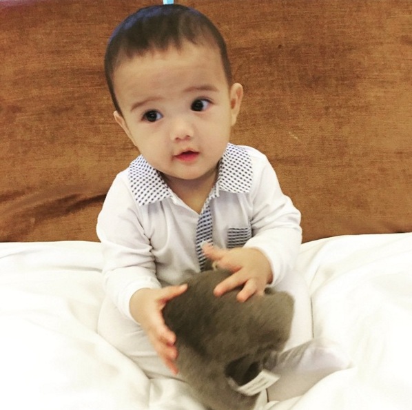 18 Foto lucu dan menggemaskannya River Albar, anak Fachri Albar-Renata 18 Foto lucu dan menggemaskannya River Albar, anak Fachri Albar-Renata