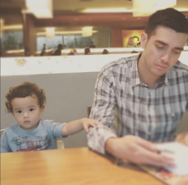 18 Foto lucu dan menggemaskannya River Albar, anak Fachri Albar-Renata 18 Foto lucu dan menggemaskannya River Albar, anak Fachri Albar-Renata