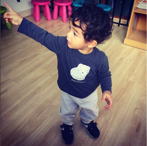 18 Foto lucu dan menggemaskannya River Albar, anak Fachri Albar-Renata 18 Foto lucu dan menggemaskannya River Albar, anak Fachri Albar-Renata