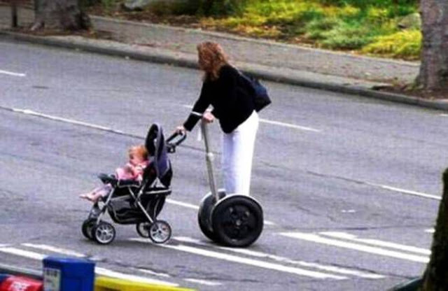 Duh, 18 foto ini tingkah laku orang yang mager abis, kamu pernah?  Duh, 18 foto ini tingkah laku orang yang mager abis, kamu pernah?