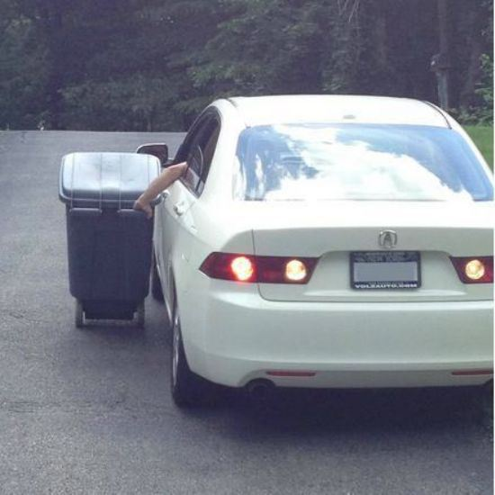 Duh, 18 foto ini tingkah laku orang yang mager abis, kamu pernah?  Duh, 18 foto ini tingkah laku orang yang mager abis, kamu pernah?