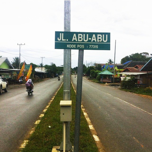 21 Nama jalan ini unik dan bikin senyum-senyum sendiri 21 Nama jalan ini unik dan bikin senyum-senyum sendiri