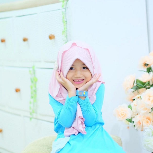 Kenalin si cantik nan fashionable Gherisa Hanifa, cucu pertama Aa Gym Kenalin si cantik nan fashionable Gherisa Hanifa, cucu pertama Aa Gym
