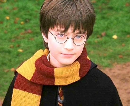 Transformasi si 'Harry Potter' dari imut-imut sampai ganteng memesona Transformasi si 'Harry Potter' dari imut-imut sampai ganteng memesona