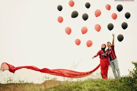 20 Foto inspirasi pre-wedding bertema sepak bola, unik dan romantis! 20 Foto inspirasi pre-wedding bertema sepak bola, unik dan romantis!