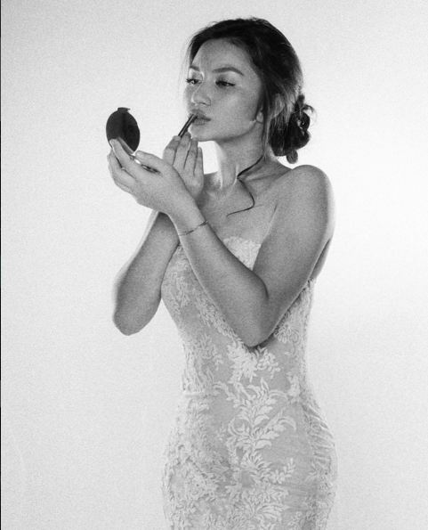 Cantik & seksinya Ariel Tatum bak artis Spanyol, bikin cowok deg-degan Cantik & seksinya Ariel Tatum bak artis Spanyol, bikin cowok deg-degan