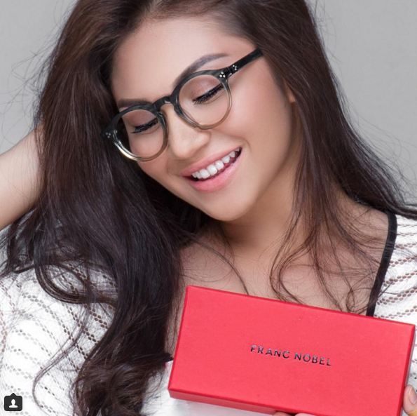 Cantik & seksinya Ariel Tatum bak artis Spanyol, bikin cowok deg-degan Cantik & seksinya Ariel Tatum bak artis Spanyol, bikin cowok deg-degan