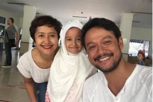 14 Foto kemesraan keluarga Dwi Sasono & Widi Be3, bikin jomblo iri!