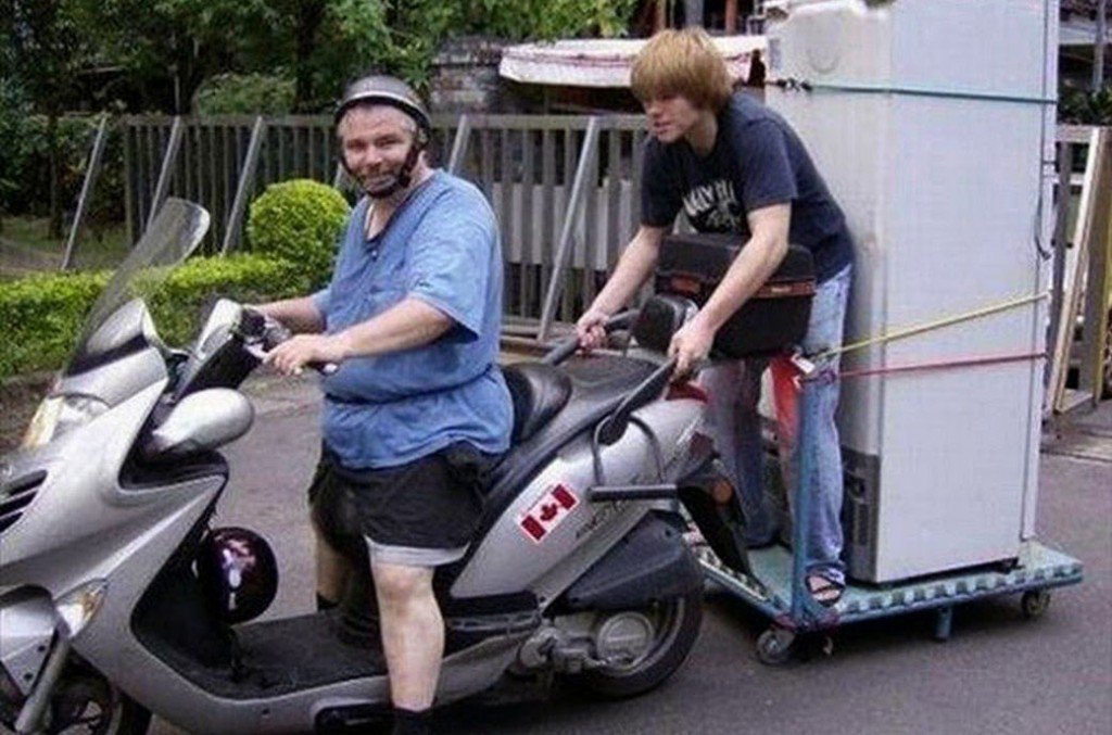 20 Foto pindahan paling fail dan gokil, bikin perut mules! 20 Foto pindahan paling fail dan gokil, bikin perut mules!