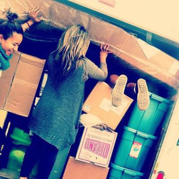 20 Foto pindahan paling fail dan gokil, bikin perut mules! 20 Foto pindahan paling fail dan gokil, bikin perut mules!