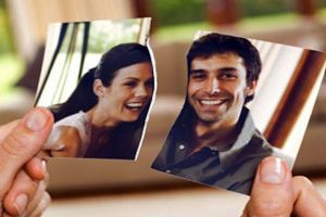 8 Alasan logis kamu tak perlu umbar kemesraan di media sosial, duh!