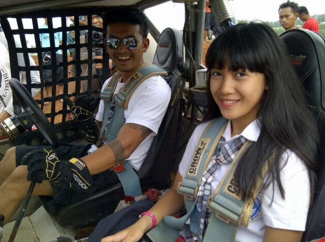 dhea seto © 2016 brilio.net dhea seto © 2016 brilio.net