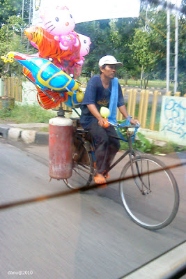 tukang jakarta © 2016 brilio.net tukang jakarta © 2016 brilio.net