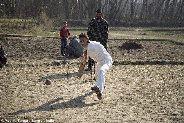 Meski tak punya lengan, pria ini wujudkan mimpi jadi atlet cricket