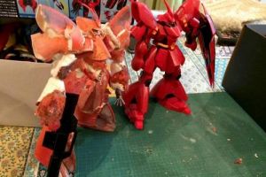 Perhatikan robot Gundam ini, kamu nggak bakal nyangka bahan pembuatnya