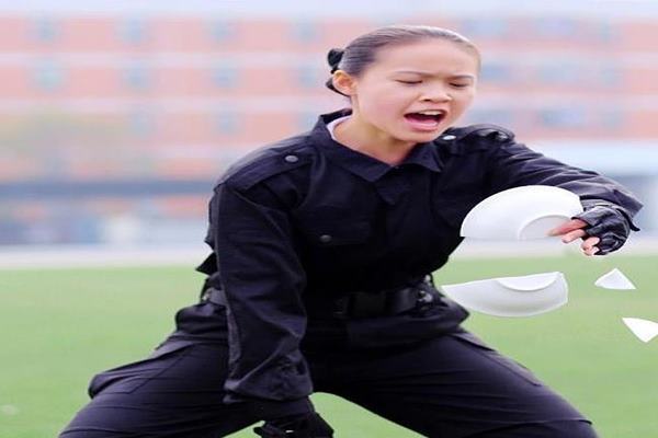 pramugari china  © 2016 brilio.net pramugari china  © 2016 brilio.net