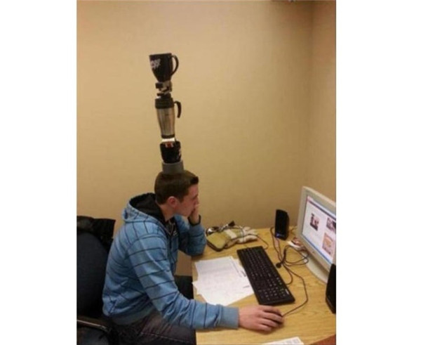 Kekonyolan pekerja © 2016 brilio.net Kekonyolan pekerja © 2016 brilio.net