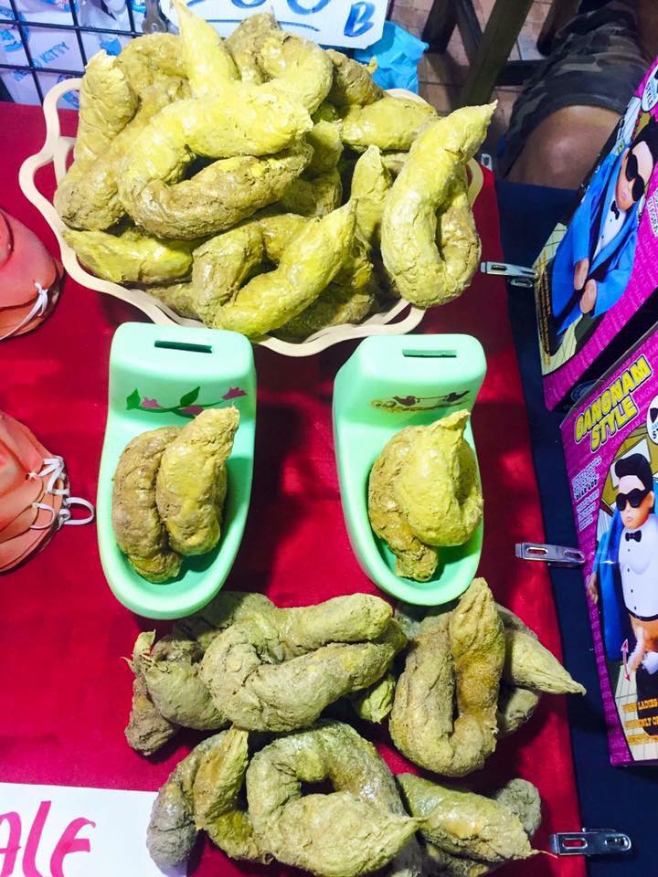 8 Kue ulang tahun kok begini banget, bikin mual....