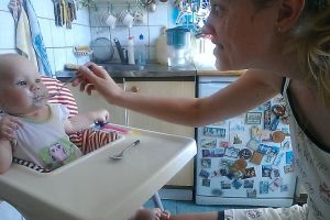 20 Foto keseruan mama muda &  si kecil, bikin ingin jadi orangtua!