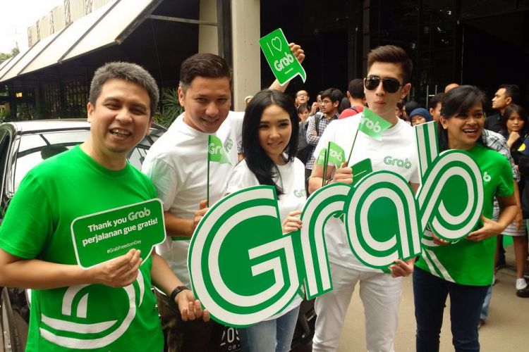 Dibantu pemerintah, Uber dan Grab langsung punya badan hukum