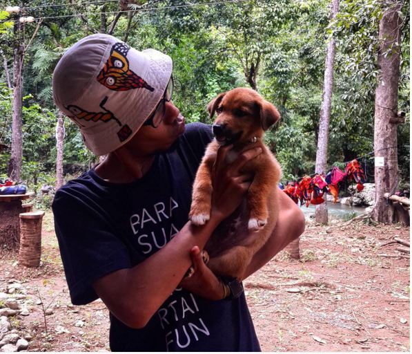 Aan Mansyur © 2016 brilio.net Aan Mansyur © 2016 brilio.net