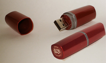 desain flashdisk  http://desigg.com/35-usb-designs/
