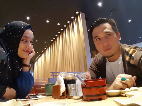 Menikah 17 tahun Cindy Fatikasari & Firman tetap mesra, bikin baper!