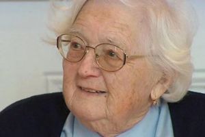 30 Tahun garap tesis, mahasiswi ini raih gelar doktor di umur 91 tahun