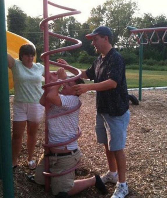 polah aneh  © 2016 brilio.net