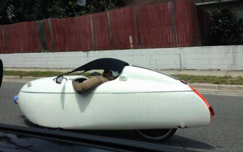 aneh jalanan  © 2016 brilio.net