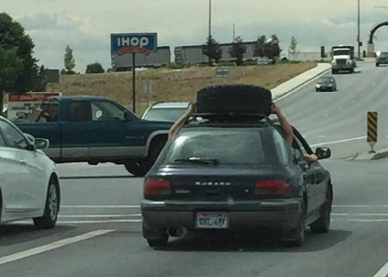 aneh jalanan  © 2016 brilio.net