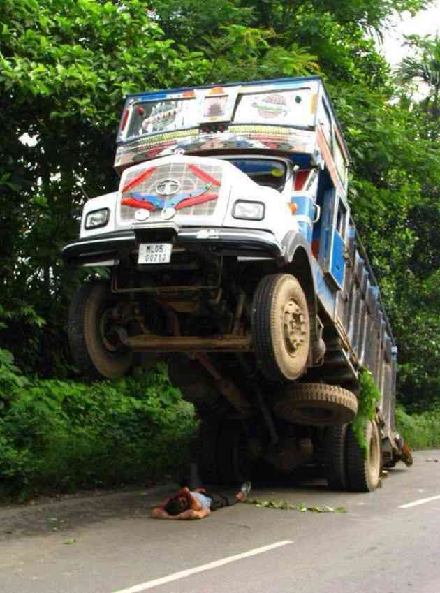 Truk Nekat © 2016 brilio.net