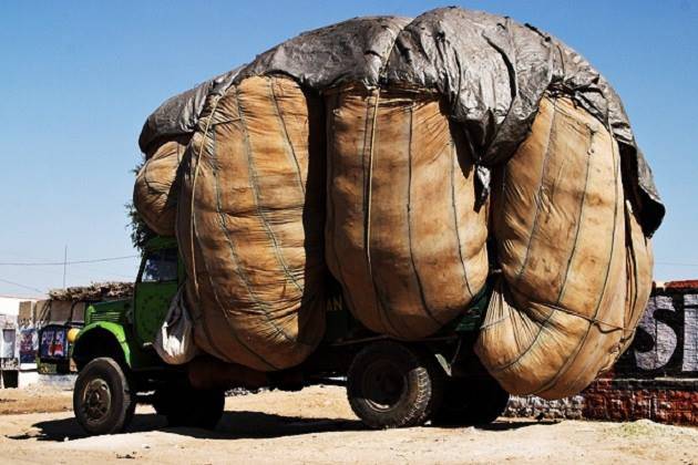 Truk Nekat © 2016 brilio.net