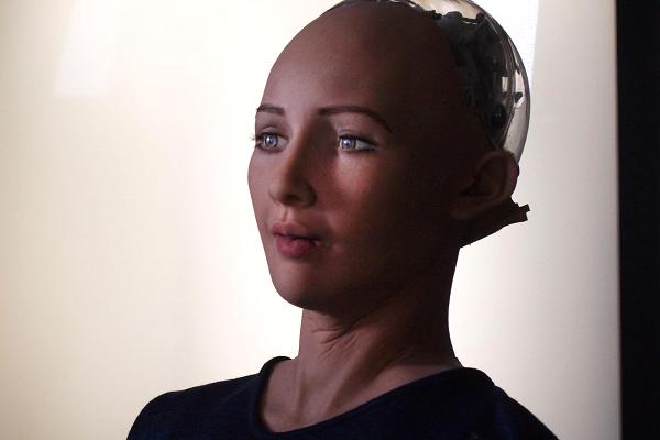 Robot cewek ini mampu berbicara bak manusia, awas jomblo jatuh cinta!