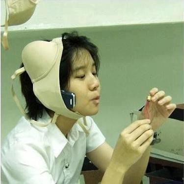 24 Gaya telpon © 2016 brilio.net 24 Gaya telpon © 2016 brilio.net